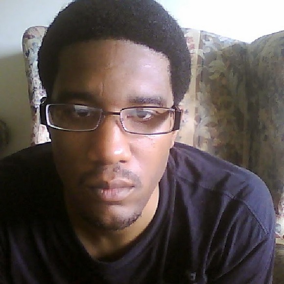 Meet your Posher, Cedric - Picture 1 of 1